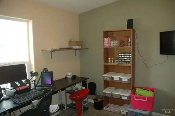 $156,900 | 4030 River Resort Drive, Unit 19, Homedale, ID 83628