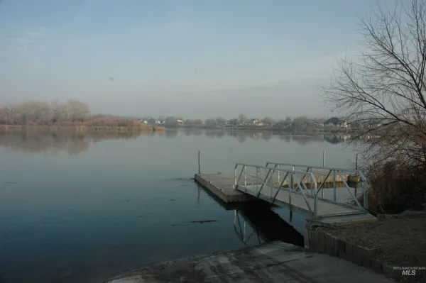 $156,900 | 4030 River Resort Drive, Unit 19, Homedale, ID 83628