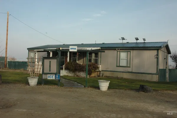 $156,900 | 4030 River Resort Drive, Unit 19, Homedale, ID 83628