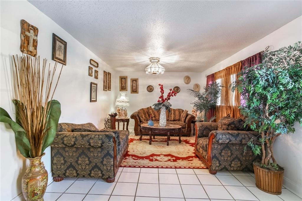 1932 Stumpf Boulevard Gretna, LA 70056 - Photo 4 of 16