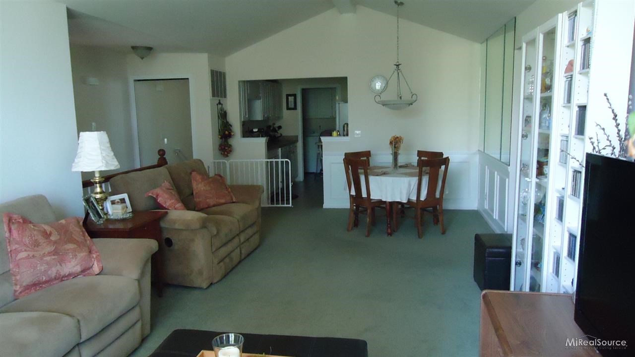 3466 Tremonte Circle Rochester, MI 48306 - Photo 4 of 8 31159224-3.JPG