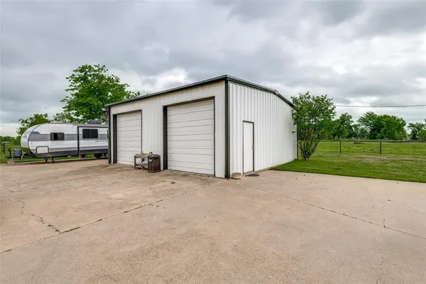 $619,900 | 1301 Davis Lane, Terrell, TX 75160