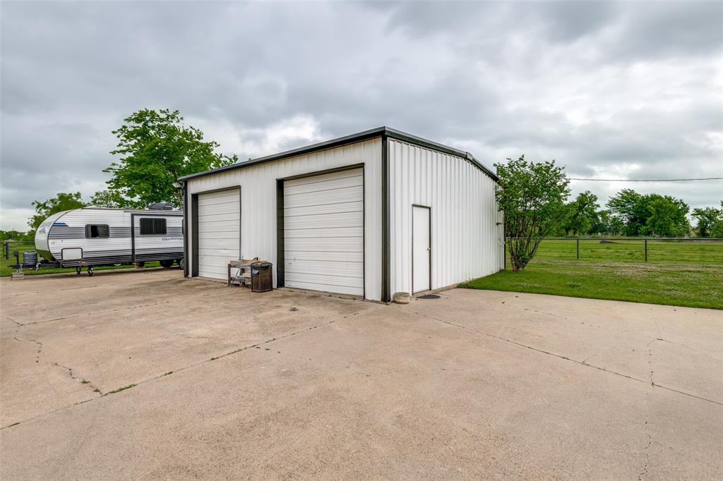 1301 Davis Lane Terrell, TX 75160 - Photo 36 of 37 a house with a outdoor space