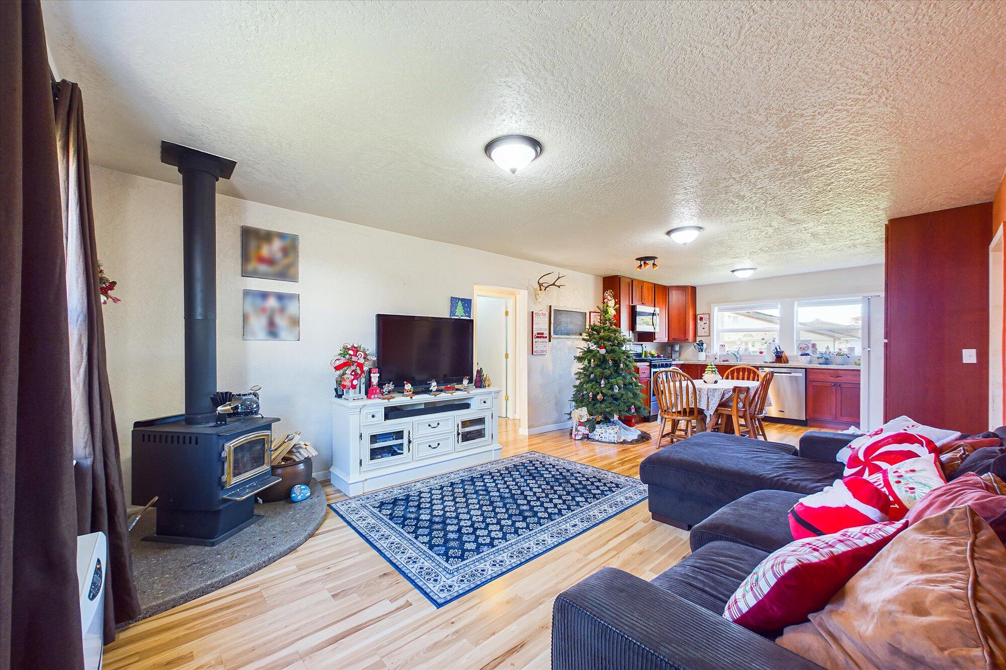 1560 Marsh Road Eureka, CA 95501 - Photo 8 of 38