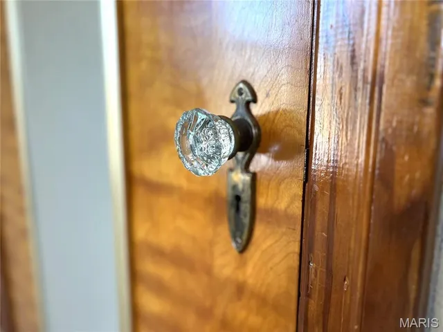 $189,900 | 1068 El Paso Lane, East Alton, IL 62024