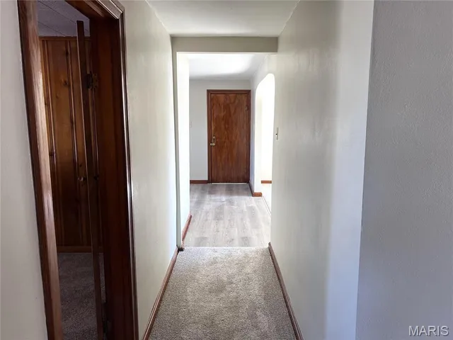 $189,900 | 1068 El Paso Lane, East Alton, IL 62024