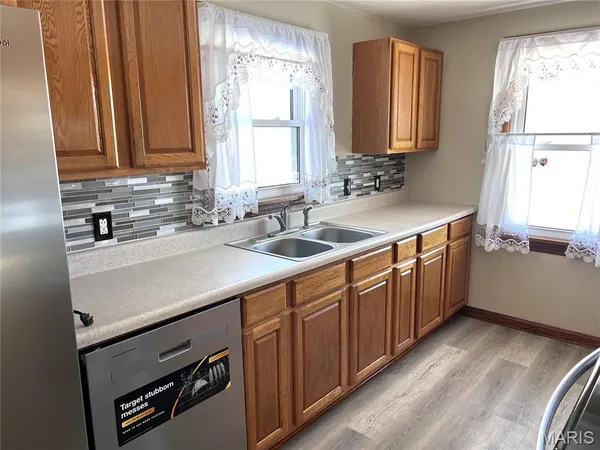 $189,900 | 1068 El Paso Lane, East Alton, IL 62024