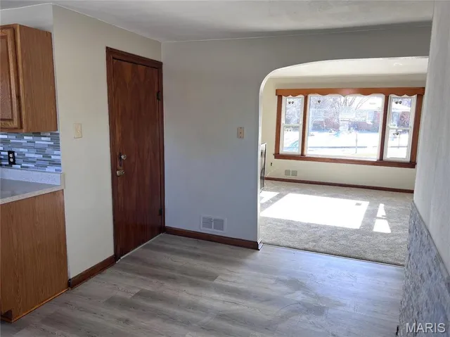 $189,900 | 1068 El Paso Lane, East Alton, IL 62024