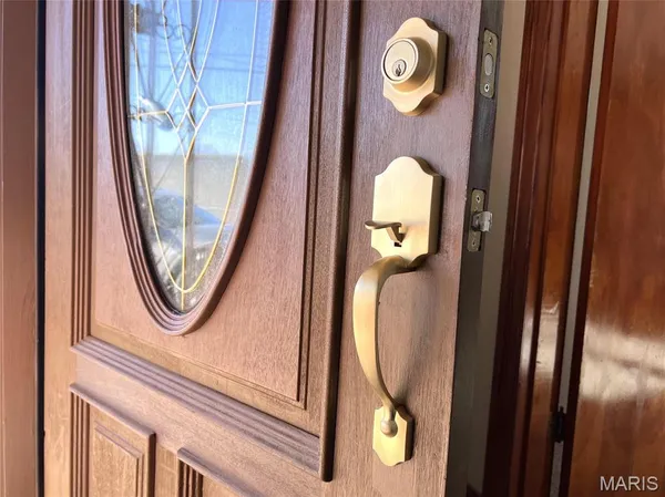 $189,900 | 1068 El Paso Lane, East Alton, IL 62024