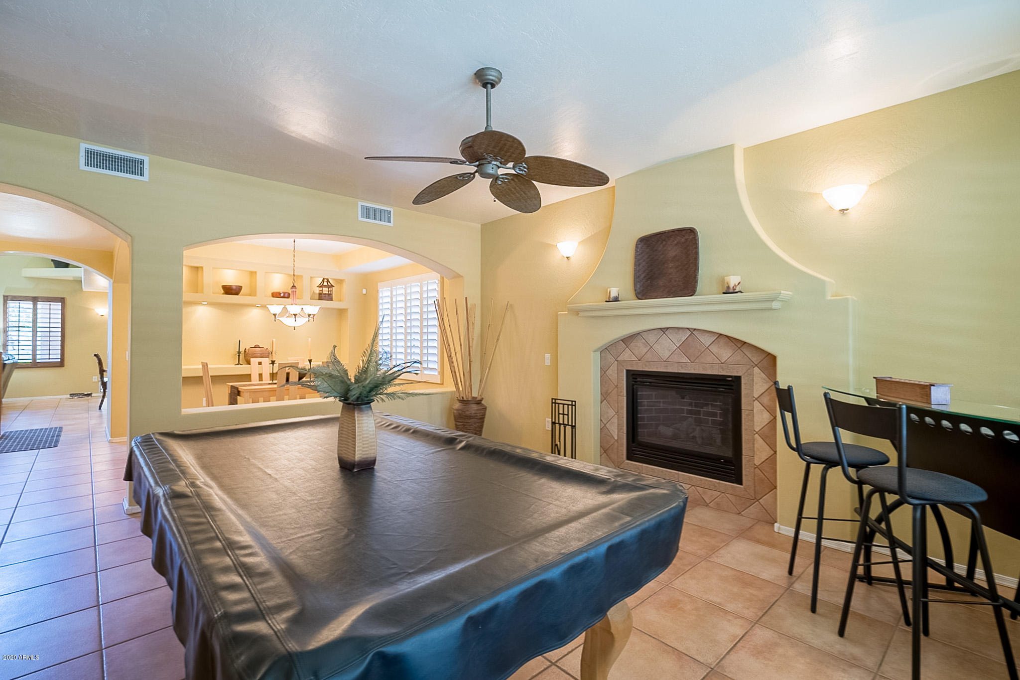 4106 West Vineyard Road Phoenix, AZ 85041 - Photo 5 of 41 Vineyard-13