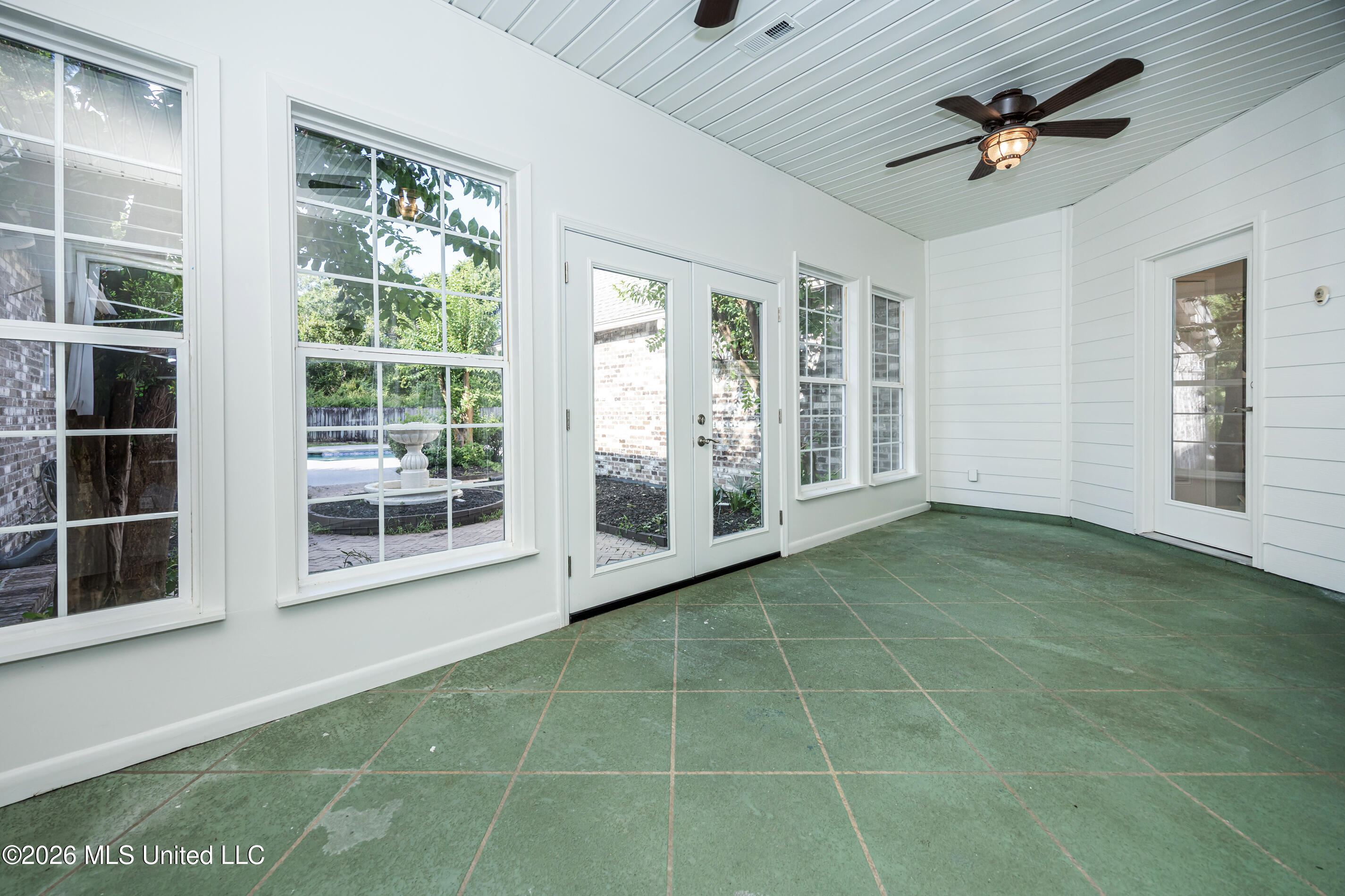 5601 Woody End Road Ocean Springs, MS 39564 - Photo 68 of 86 IMG_2631
