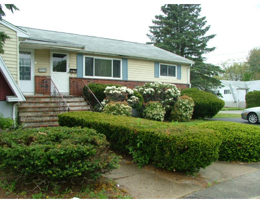 58 Raechel Road, Unit 58 Randolph, MA 02368 - Photo 1 of 24
