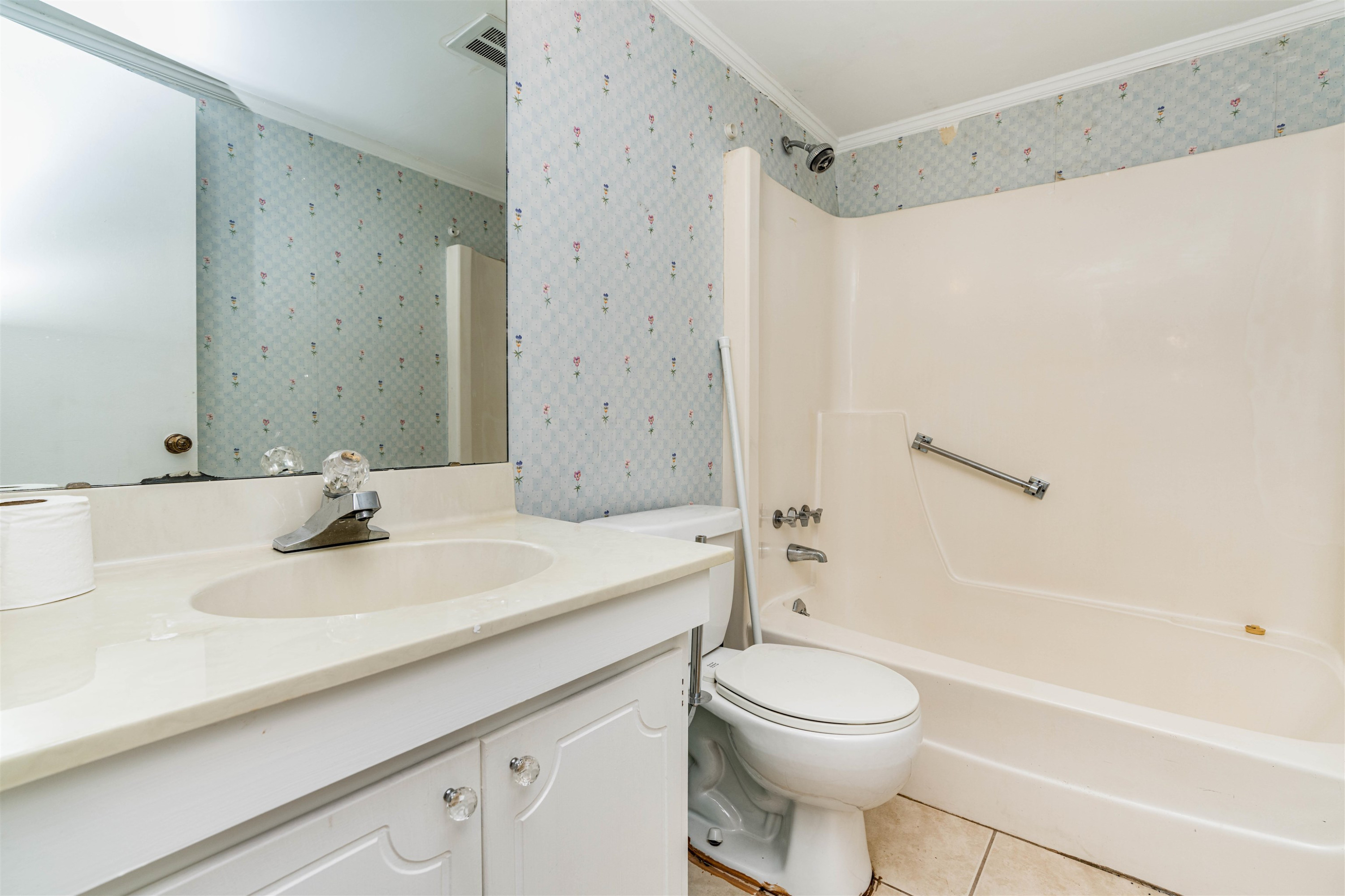4711 Edwards Mill Road, Unit B Raleigh, NC 27612 - Photo 19 of 25 Photo 19