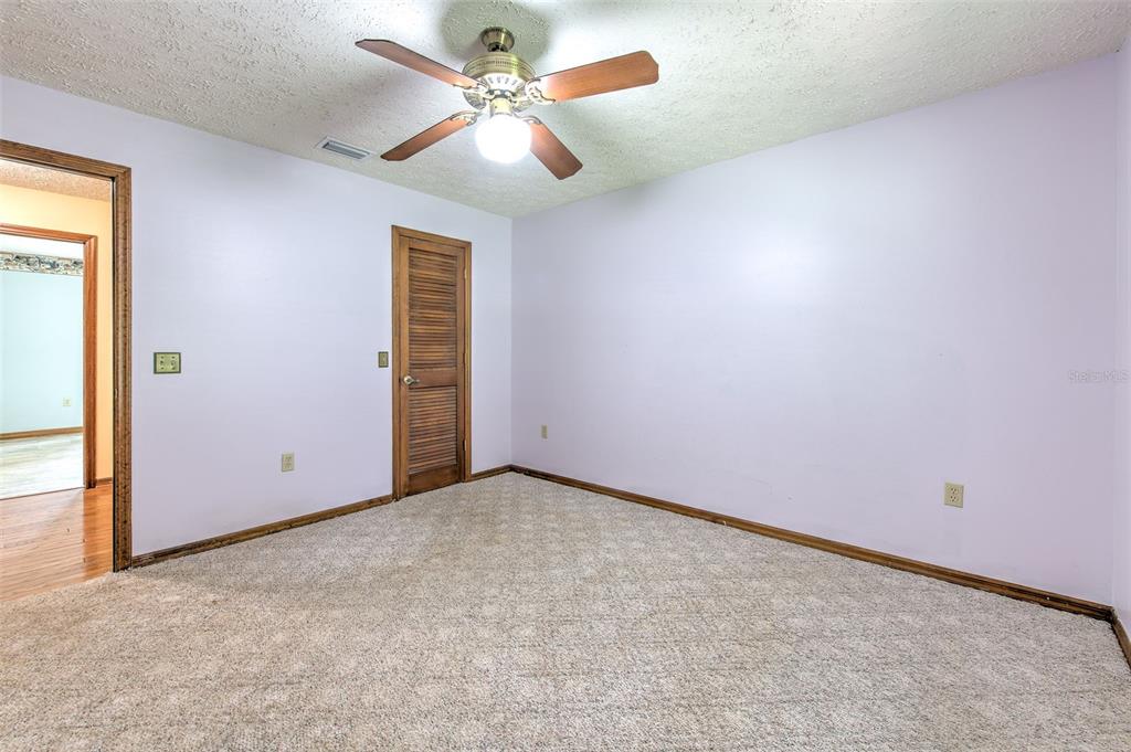 2102 Whitlock Place Dover, FL 33527 - Photo 27 of 45