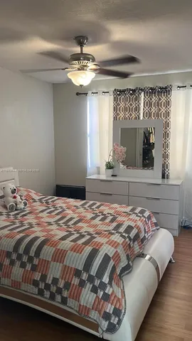 $2,100 | 940 Northwest 104th Avenue, Unit 203, Pembroke Pines, FL 33026