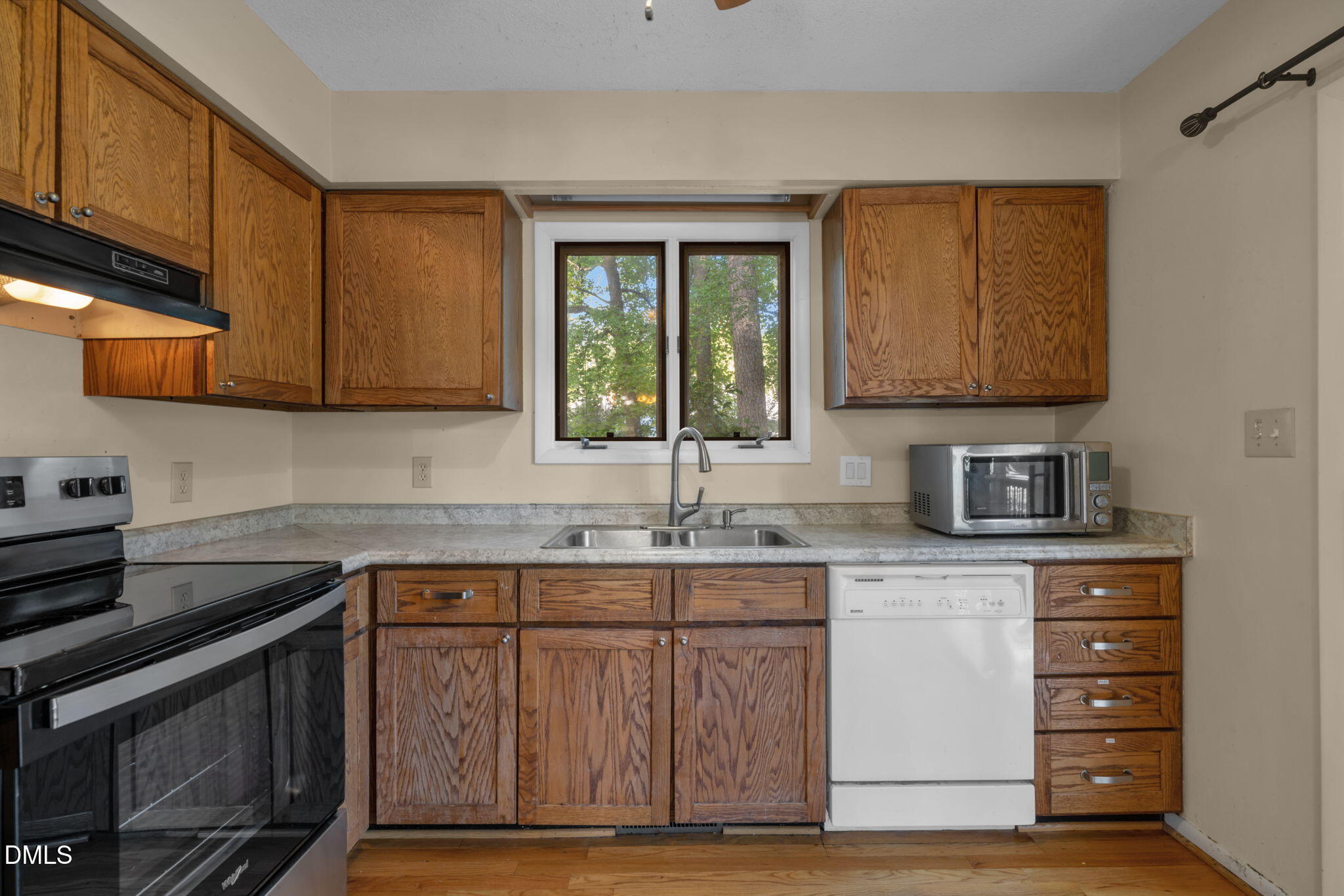 8700 Den Court Raleigh, NC 27615 - Photo 11 of 43 Kitchen (1)