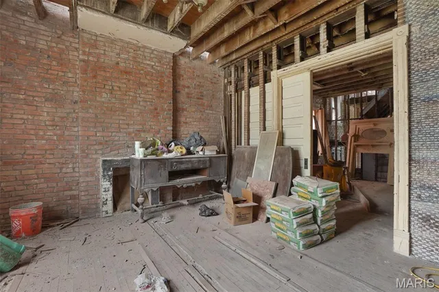 $90,000 | 5718 Etzel Avenue, St. Louis, MO 63112