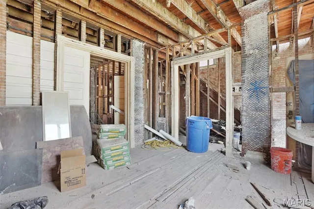 $90,000 | 5718 Etzel Avenue, St. Louis, MO 63112