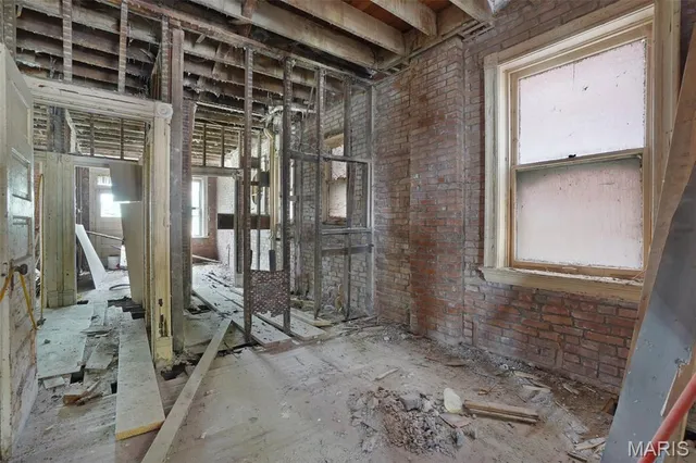 $90,000 | 5718 Etzel Avenue, St. Louis, MO 63112