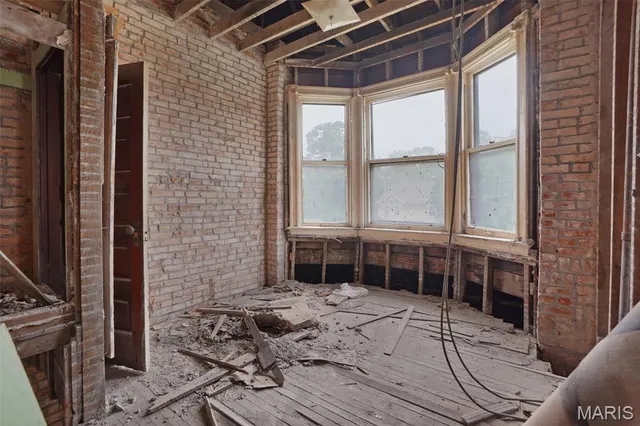 $90,000 | 5718 Etzel Avenue, St. Louis, MO 63112