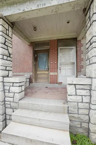 $90,000 | 5718 Etzel Avenue, St. Louis, MO 63112