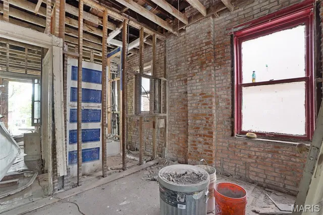 $90,000 | 5718 Etzel Avenue, St. Louis, MO 63112