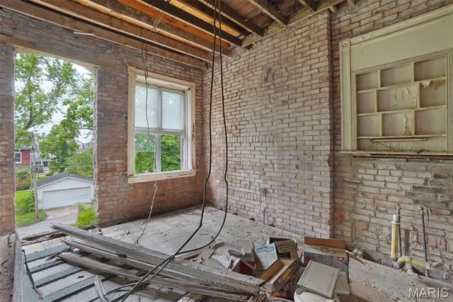 $90,000 | 5718 Etzel Avenue, St. Louis, MO 63112