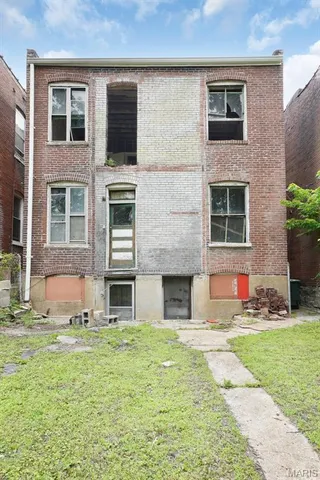 $90,000 | 5718 Etzel Avenue, St. Louis, MO 63112