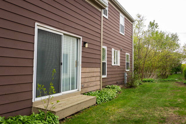 5090 Prairie Oak Road Gurnee, IL 60031 - Photo 29 of 30 a view of a house with a backyard