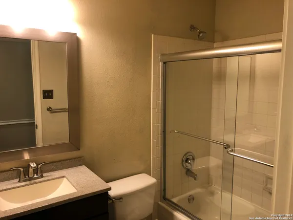 $1,695 | 8555 Pioneer Gold, San Antonio, TX 78249