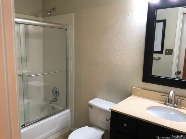 $1,695 | 8555 Pioneer Gold, San Antonio, TX 78249