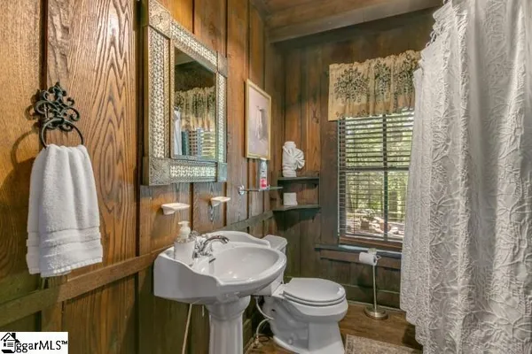 $850,000 | 814 Moorefield Memorial Highway, Sunset, SC 29685