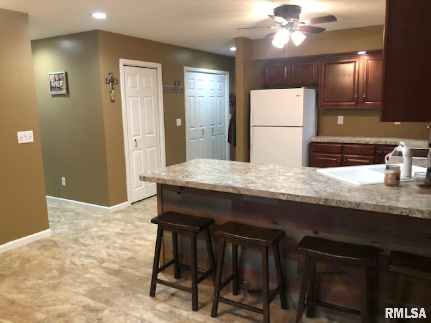 3295 Buncombe Road Vienna, IL 62995 - Photo 8 of 36