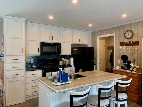 $83,000 | 2899 North Sandy Drive, Ludington, MI 49431