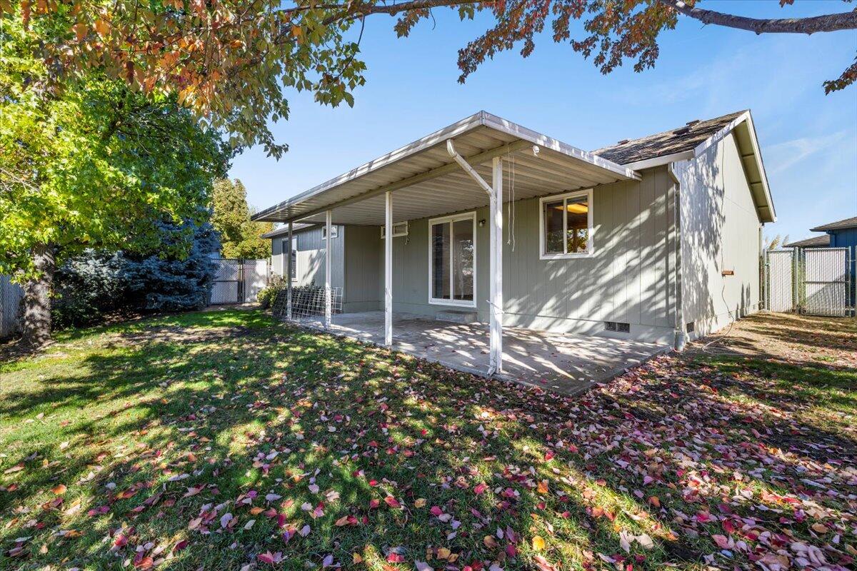 8089 Abbey Road White City, OR 97503 - Photo 25 of 28 22-CI_6701