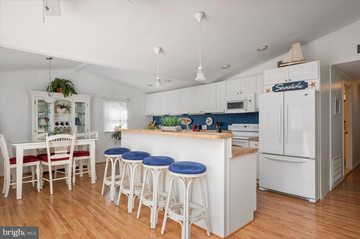 71 Windjammer Road Berlin, MD 21811 - Photo 13 of 59 Breakfast bar