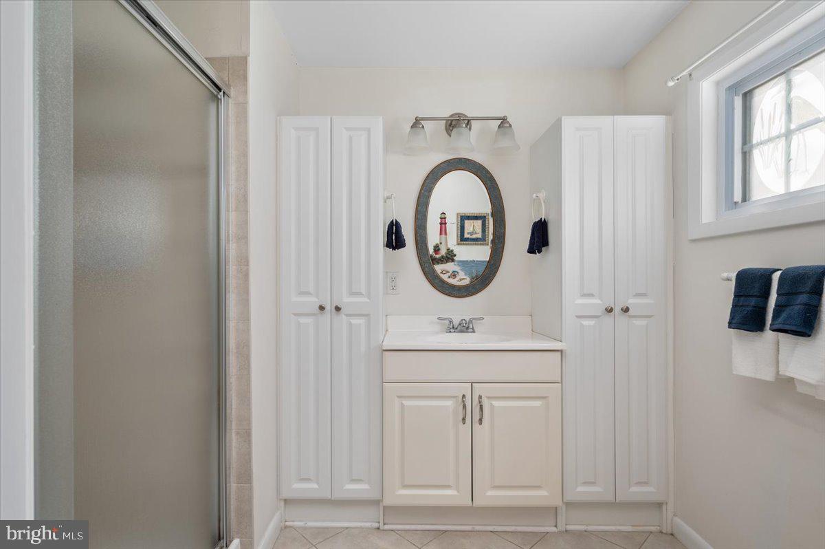 71 Windjammer Road Berlin, MD 21811 - Photo 31 of 59 Renovated primary bathroom