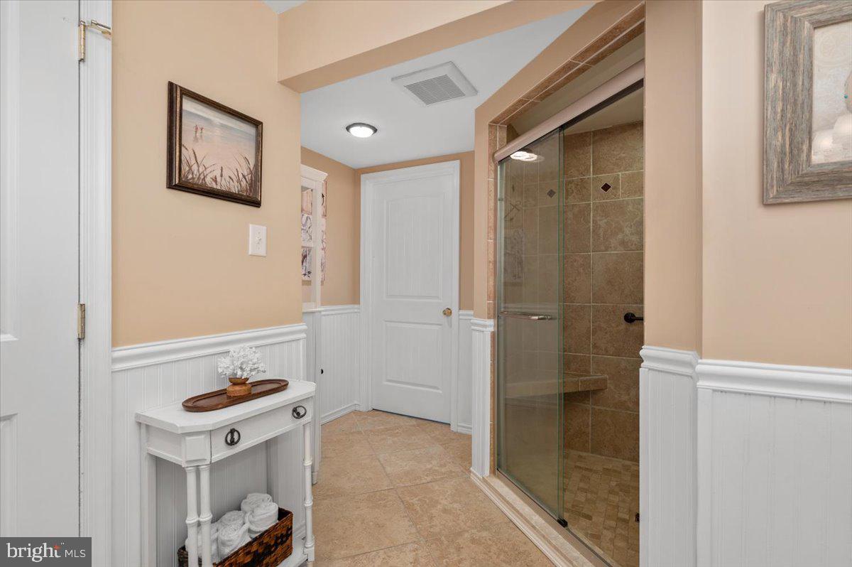 71 Windjammer Road Berlin, MD 21811 - Photo 37 of 59 Large walk in shower