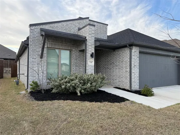$2,250 | 241 Little Brg Drive, Lavon, TX 75166