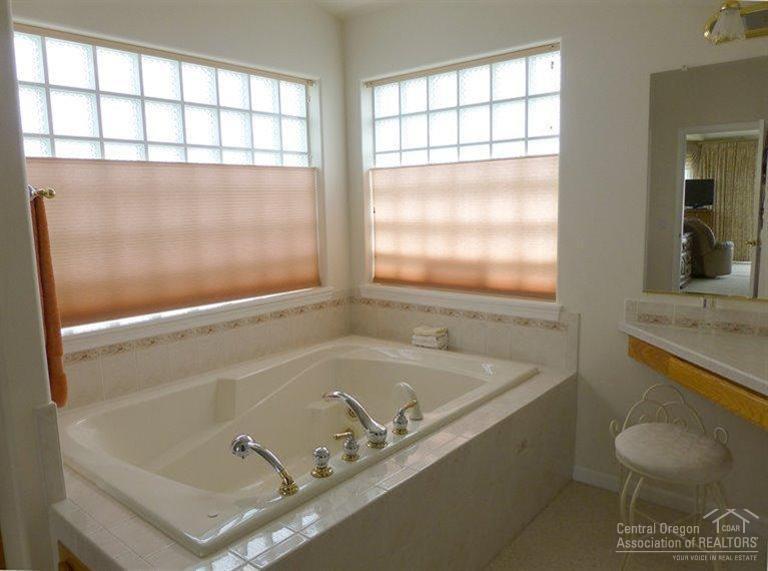 61090 Ladera Road Bend, OR 97702 - Photo 14 of 21 Additional Photo