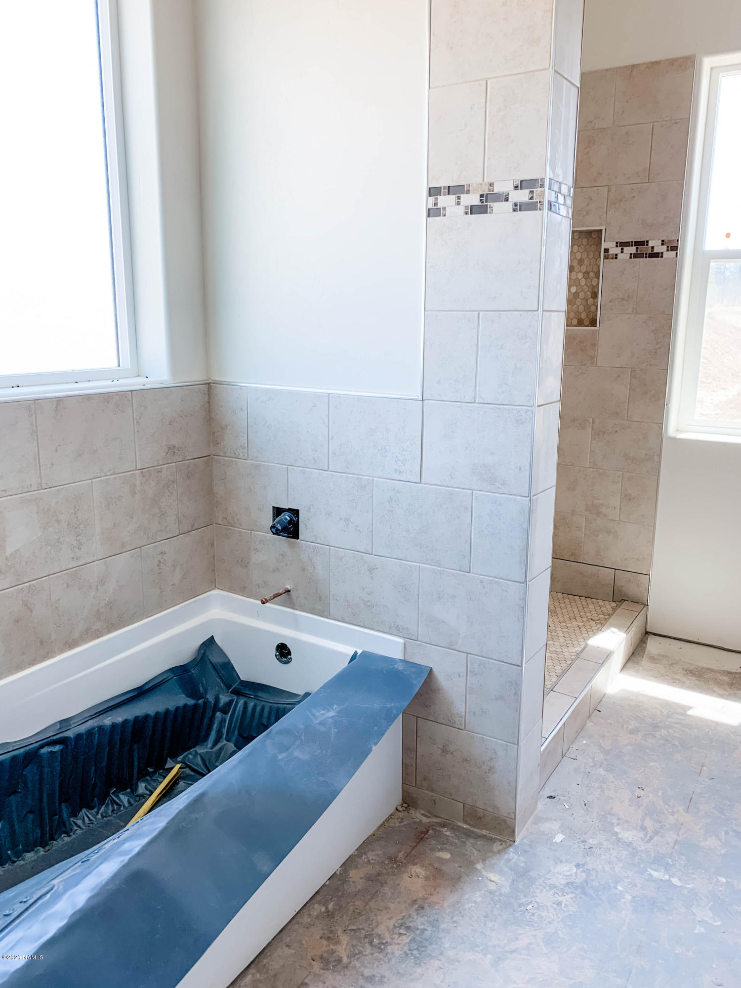 10071 Girard Road Flagstaff, AZ 86004 - Photo 7 of 13 10071 girard master bathroom