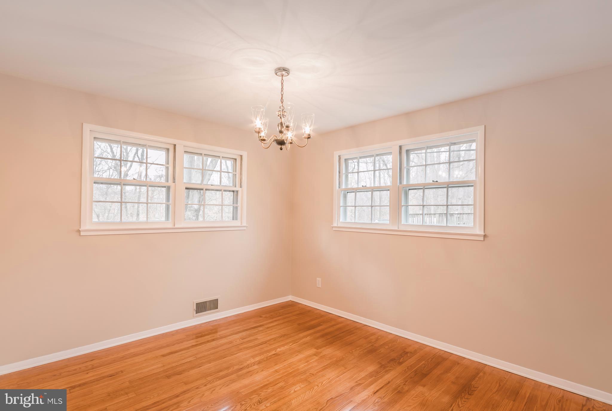 5506 Inverchapel Road Springfield, VA 22151 - Photo 8 of 29 Dining Area
