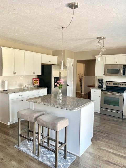 5089 West Bay Road Plainfield, IN 46168 - Photo 5 of 21 Gallery Image 5