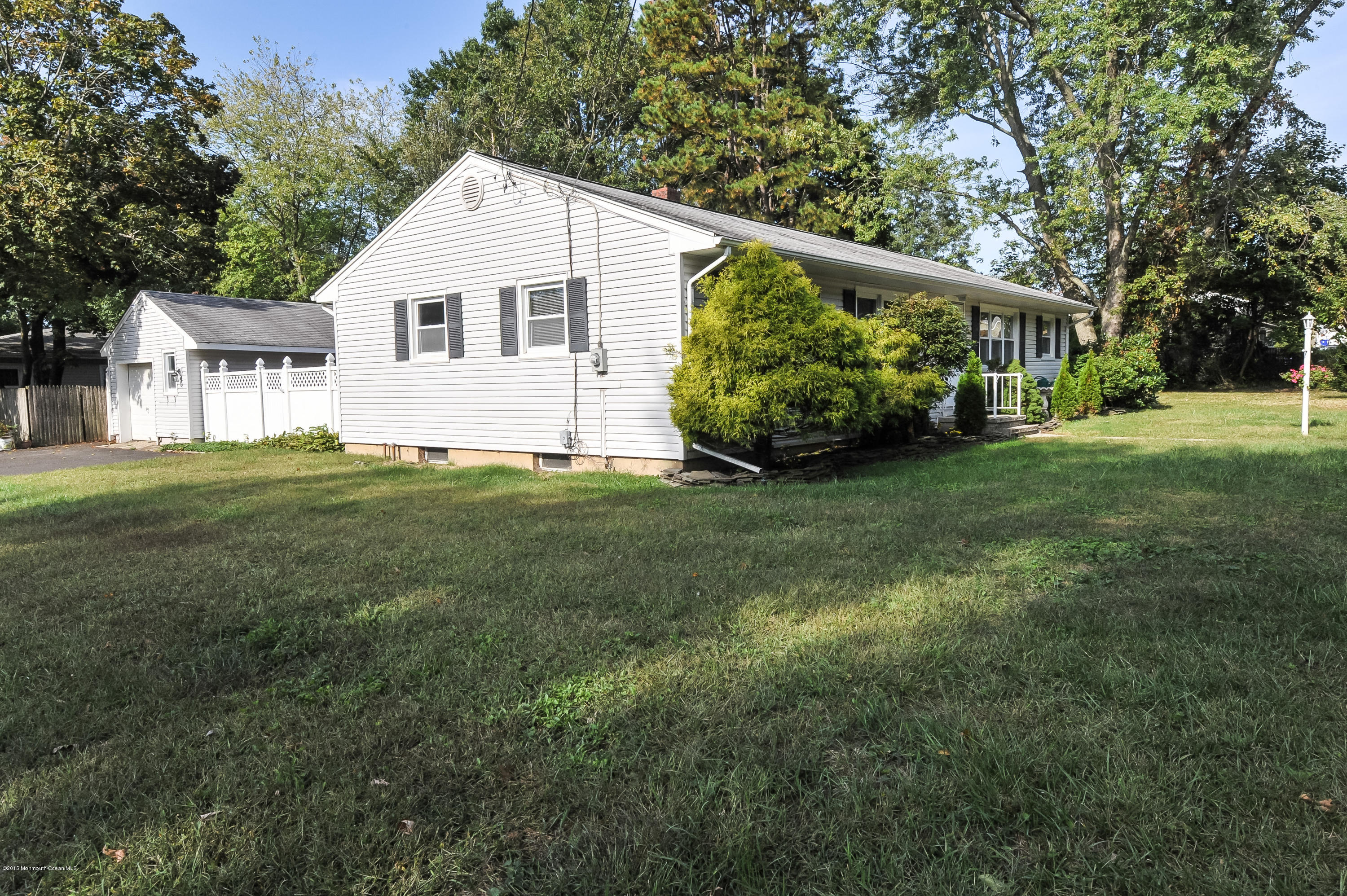 746 Hardean Road Brick, NJ 08724 - Photo 2 of 27 DSC_0780-19