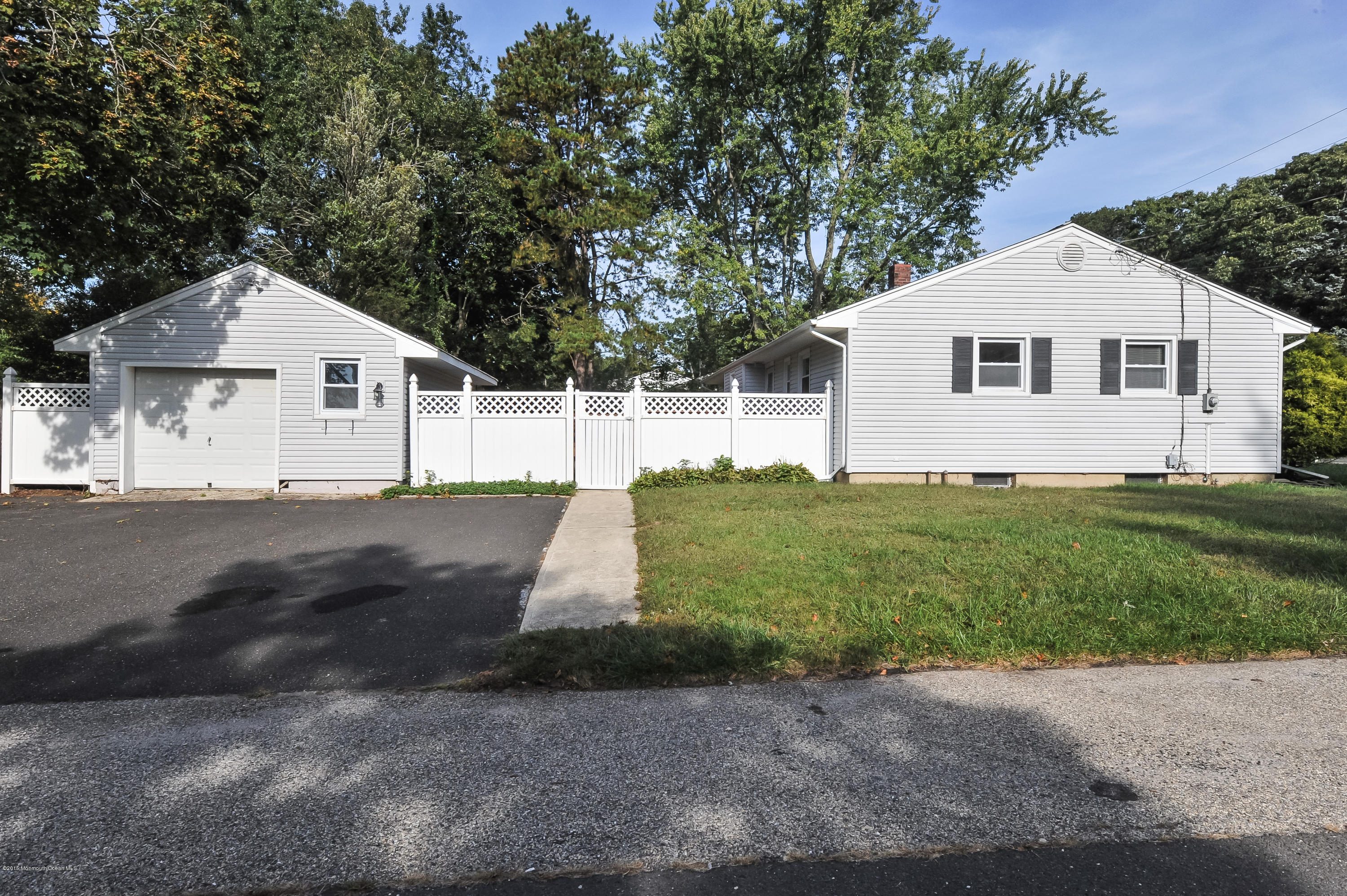 746 Hardean Road Brick, NJ 08724 - Photo 9 of 27 DSC_0777-16