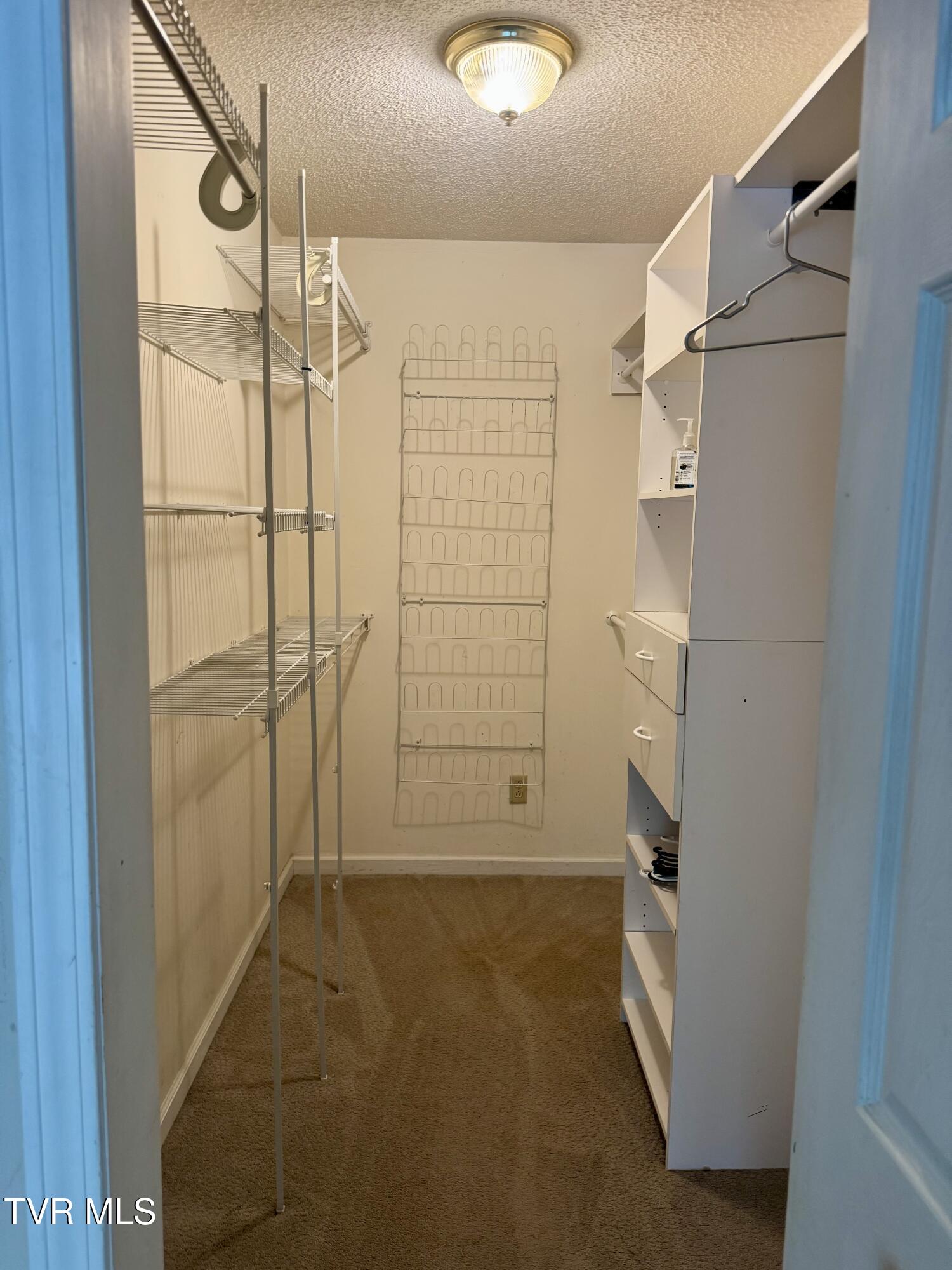 455 Carlton Road Bristol, TN 37620 - Photo 35 of 66 Primary Closet