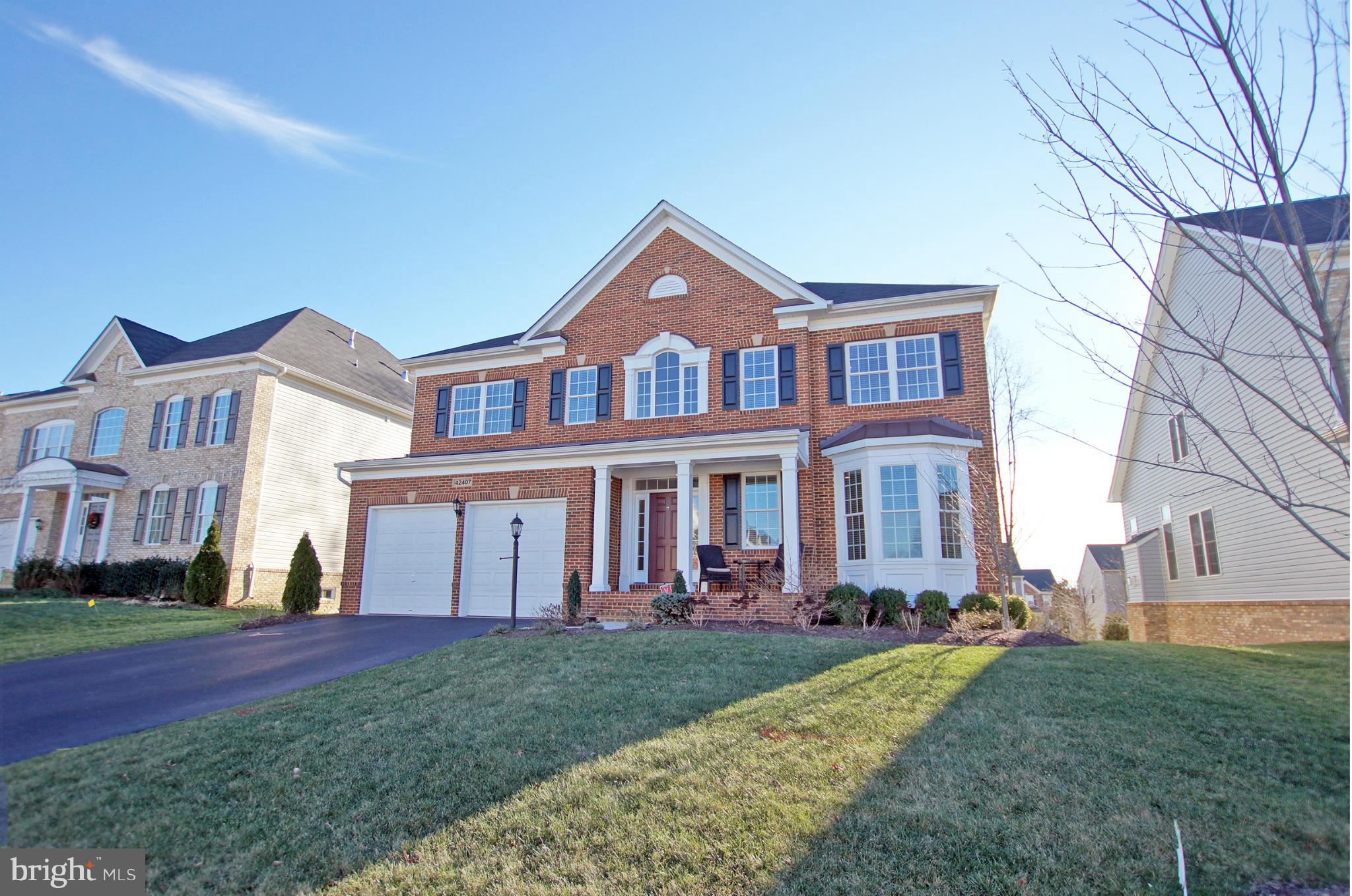 42407 Rising Moon Place Ashburn, VA 20148 - Photo 1 of 30 Exterior (Front)