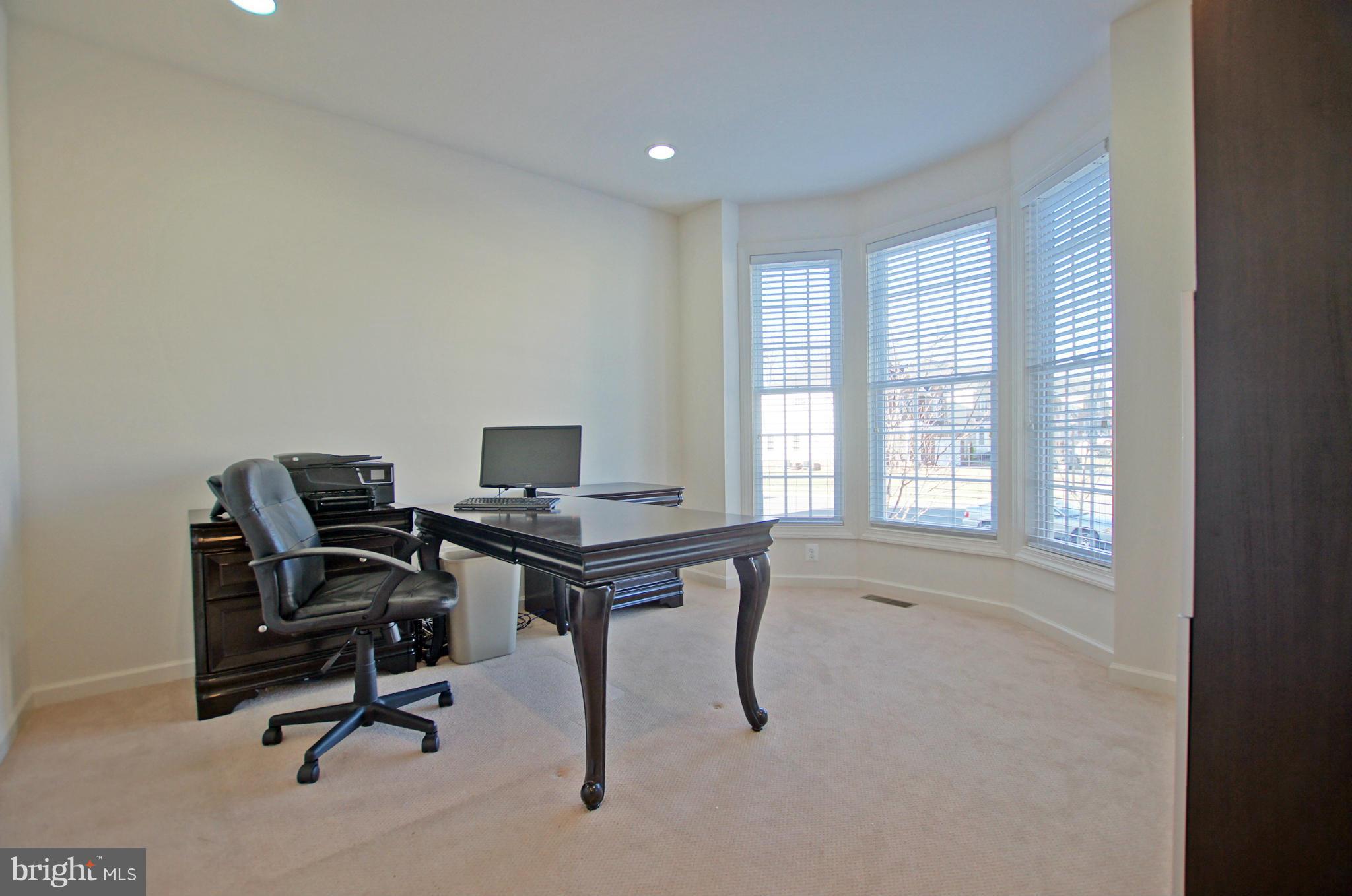 42407 Rising Moon Place Ashburn, VA 20148 - Photo 11 of 30 Interior (General)