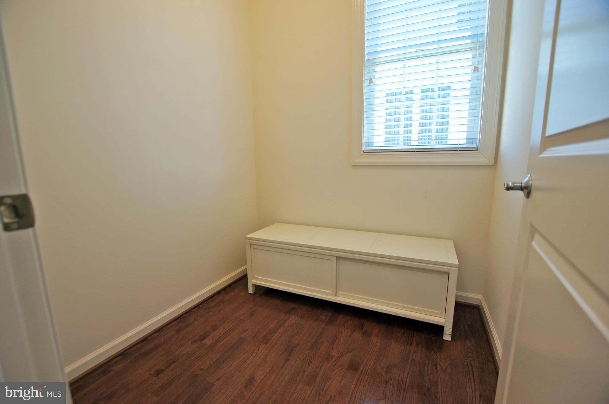 42407 Rising Moon Place Ashburn, VA 20148 - Photo 12 of 30 Interior (General)