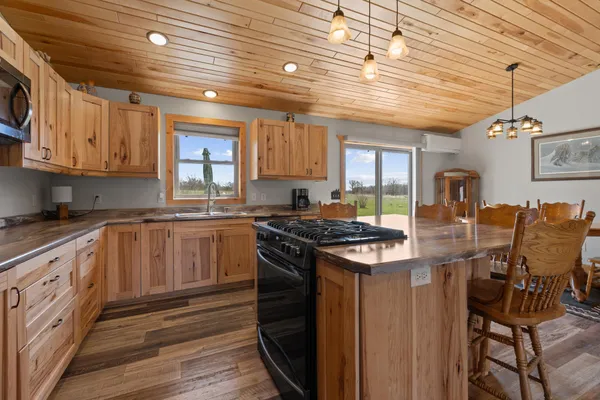 $599,900 | 24264 255th Avenue, Pierz, MN 56364